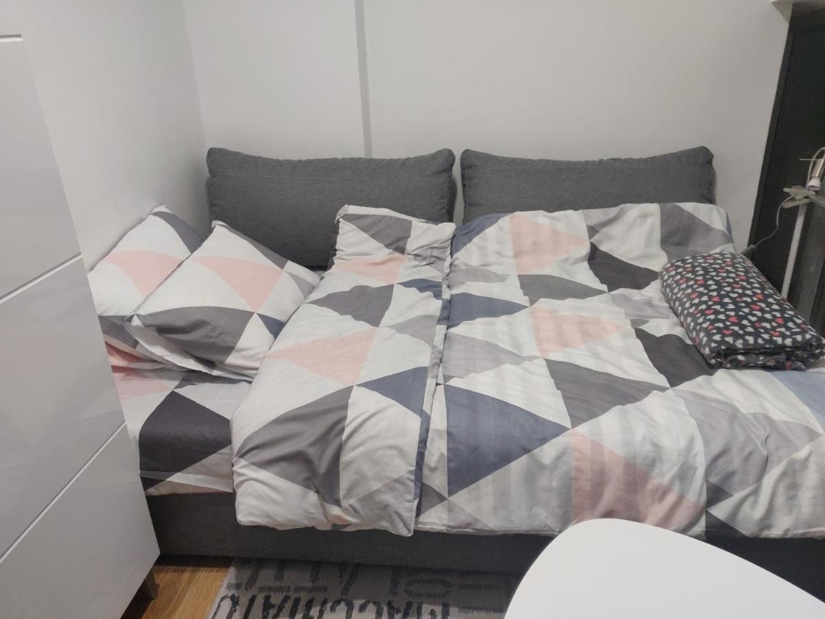 Apartman Lori M Кралево Екстериор снимка