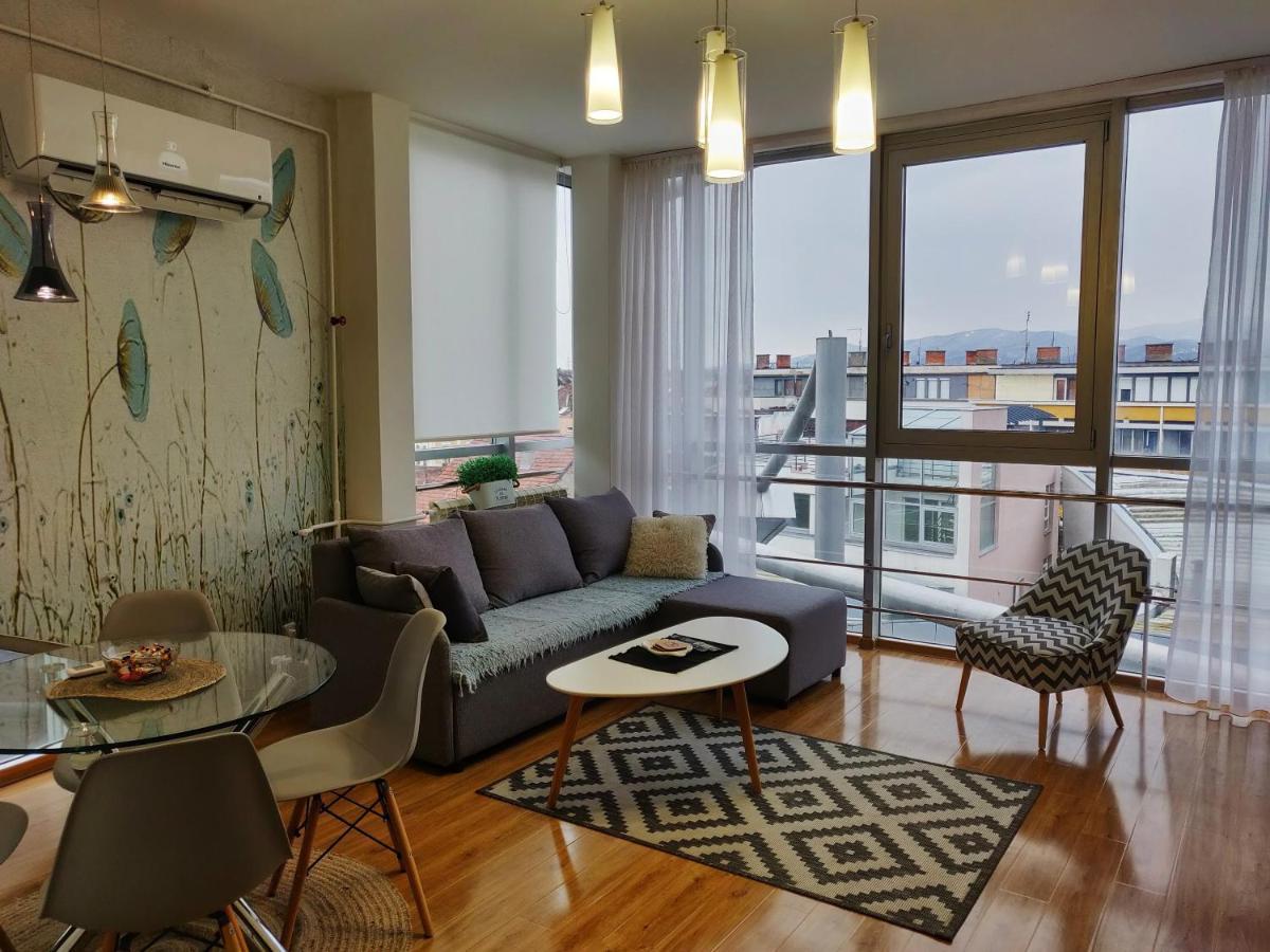 Apartman Lori M Кралево Екстериор снимка